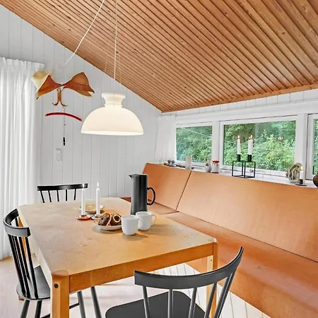 Hébergement de vacances 1 Bedroom Awesome In Jægerspris